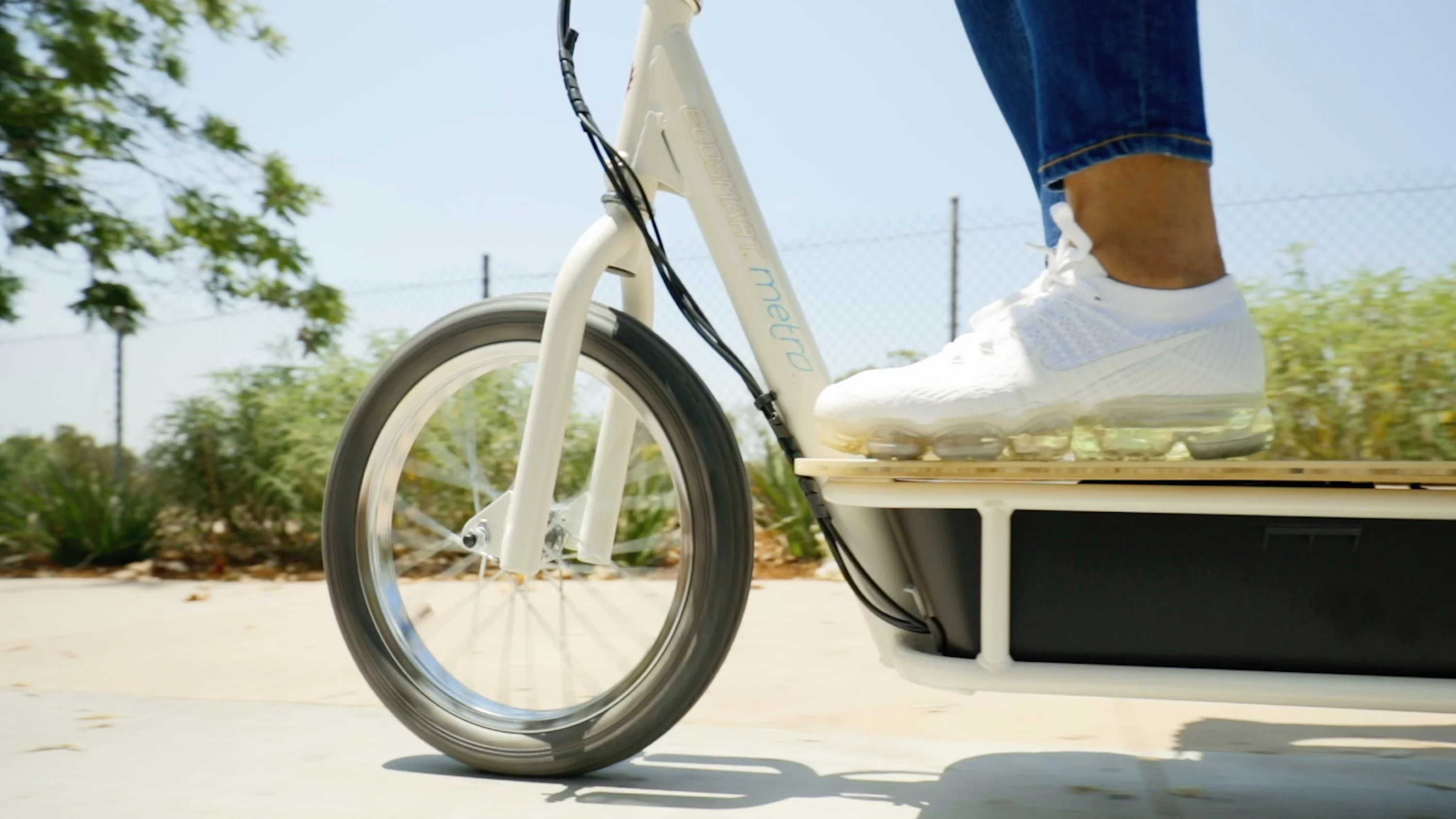 Razor EcoSmart Metro 36V 500W Seated Electric Scooter, for Teens and Adults 16+ up to 220 lbs - Womvr