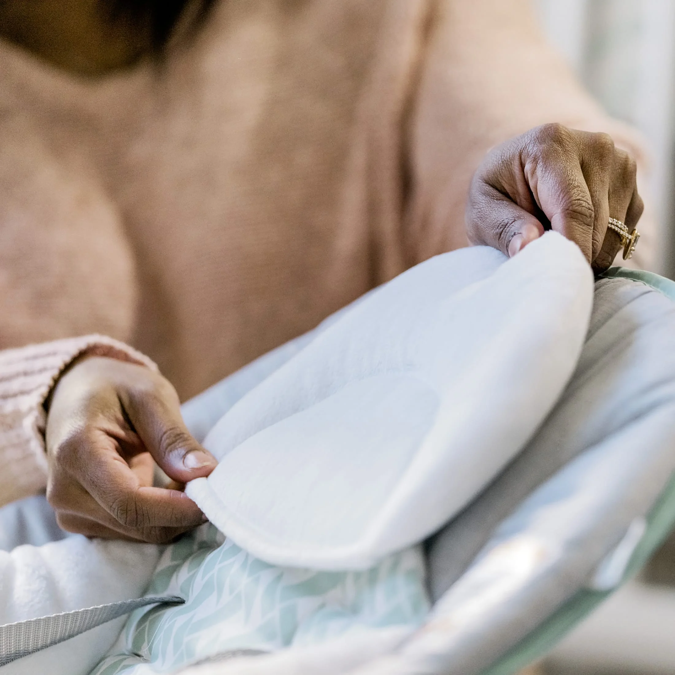 Ingenuity Keep Cozy 3-in-1 Vibrating Infant & Toddler Baby Bouncer and Rocker Chair, Gray - Womvr