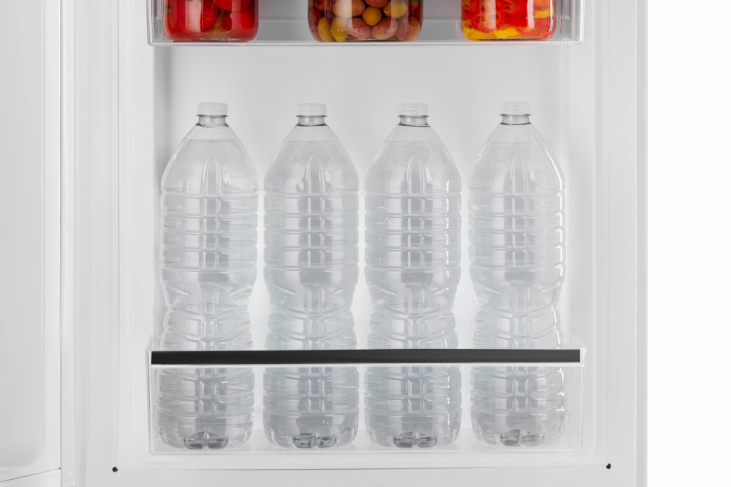 iio 7 cu. ft. Retro refrigerator with bottom freezer - Womvr