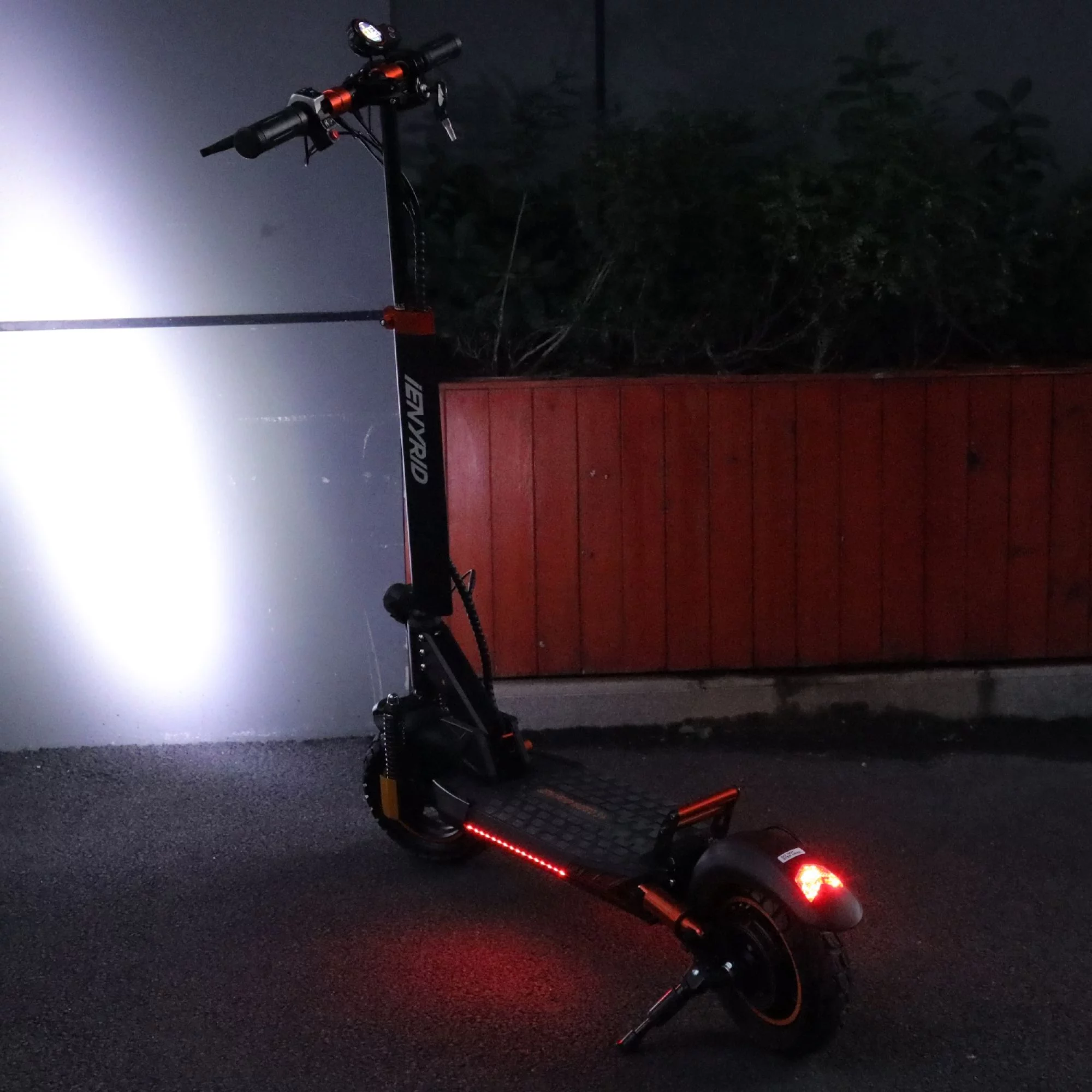 IENYRID Electric Scooter Adults Commute E Scooter, 800W Foldable 3 Speeds Electric Skateboard with Seat for Teens and Kids 12+, up to 30mph & 32 Miles - Womvr