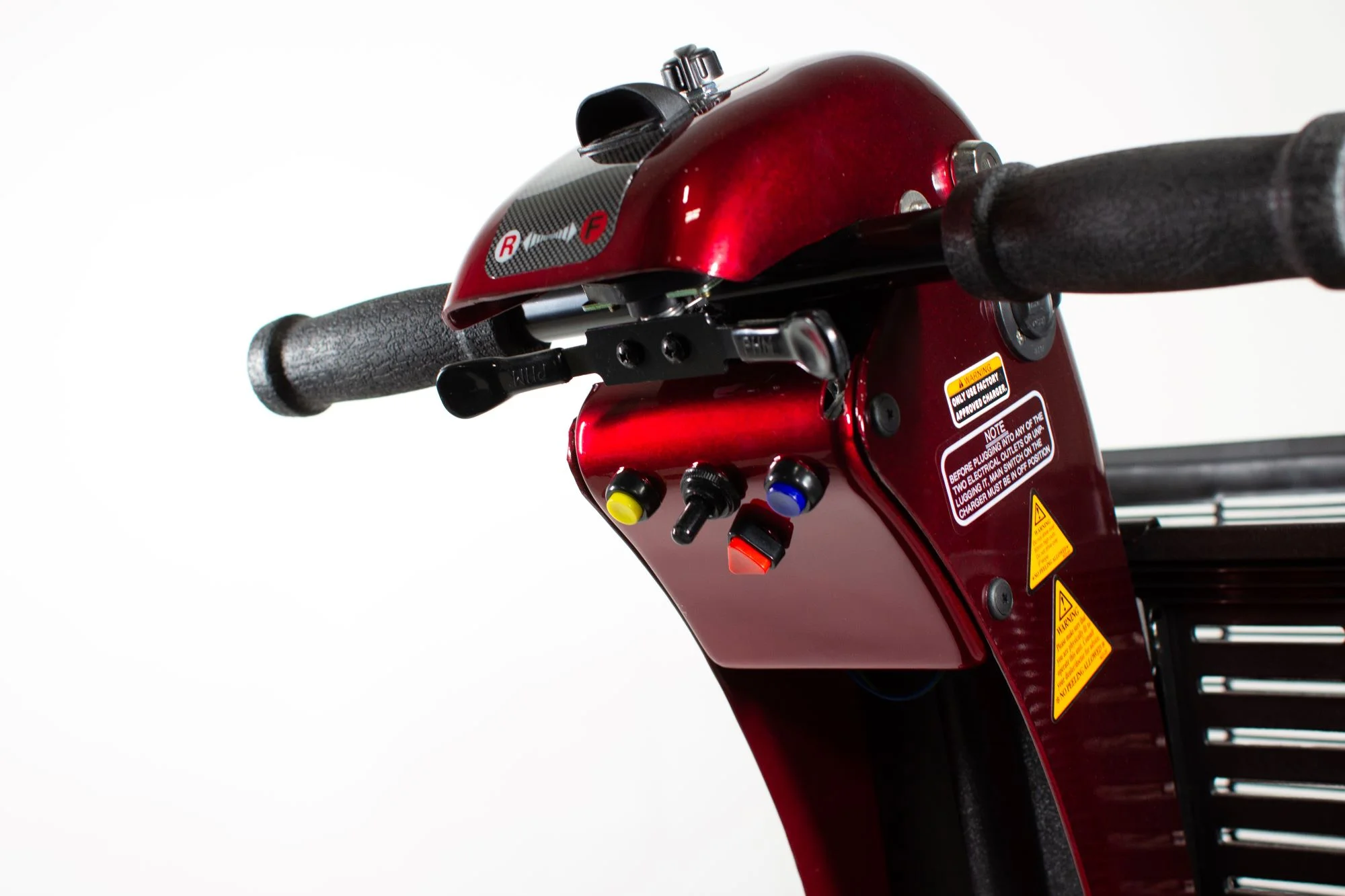 Shoprider Sunrunner 4 Scooter With 300 lb Capacity And Swivel Seating Burgundy - Womvr