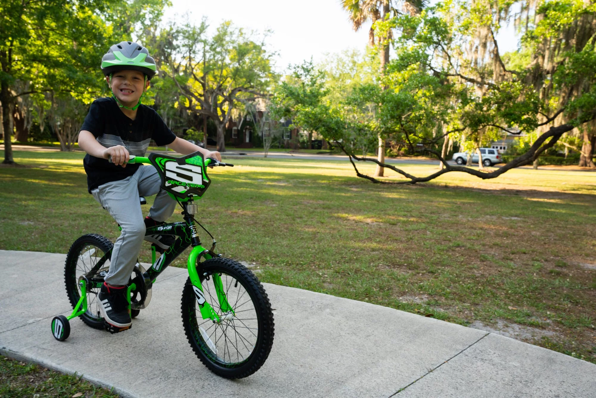 Dynacraft 18-inch Boys BMX Bike For Children Age 6-9 years - Womvr