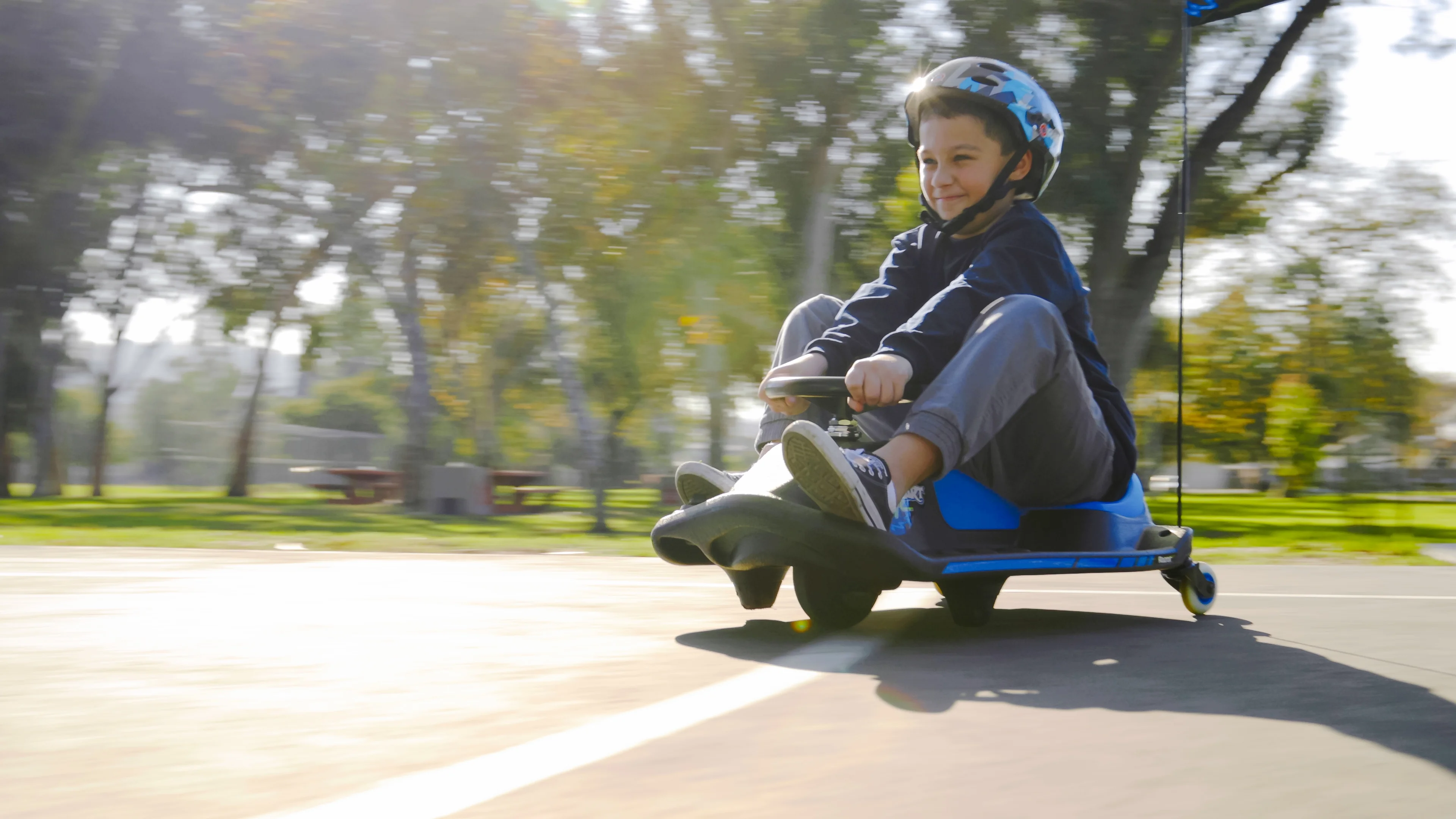 Razor Crazy Cart Shift - Blue, Electric Drifting Go Kart for Kids - 12V Powered Ride-On, Unisex - Womvr