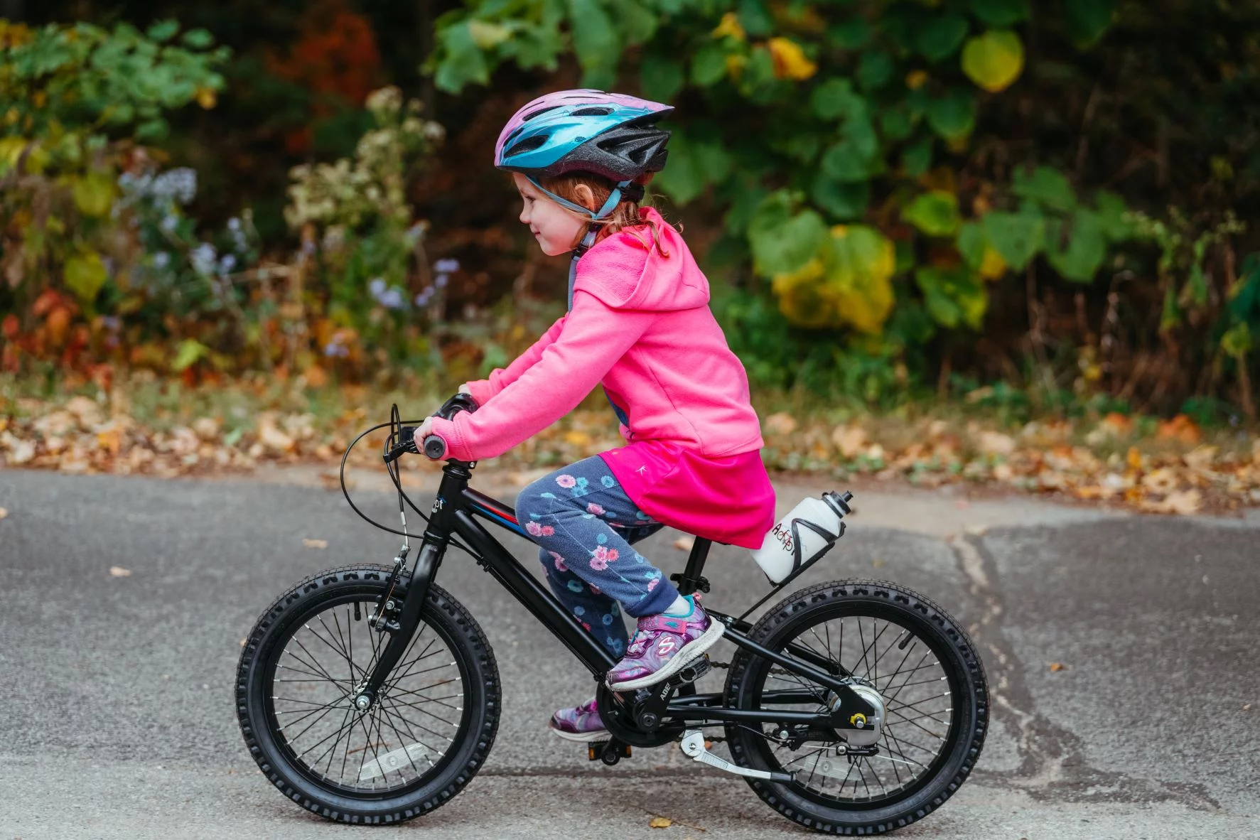 Adept 16 3S Freewheel OVERSTOCK SALE! by Adept Family brand. Lightweight 3 Speed 16 Inch Kids Bike with Shimano Internal Gears. The only 16 inch bikes with gears. 16 inch mountain bike. - Womvr