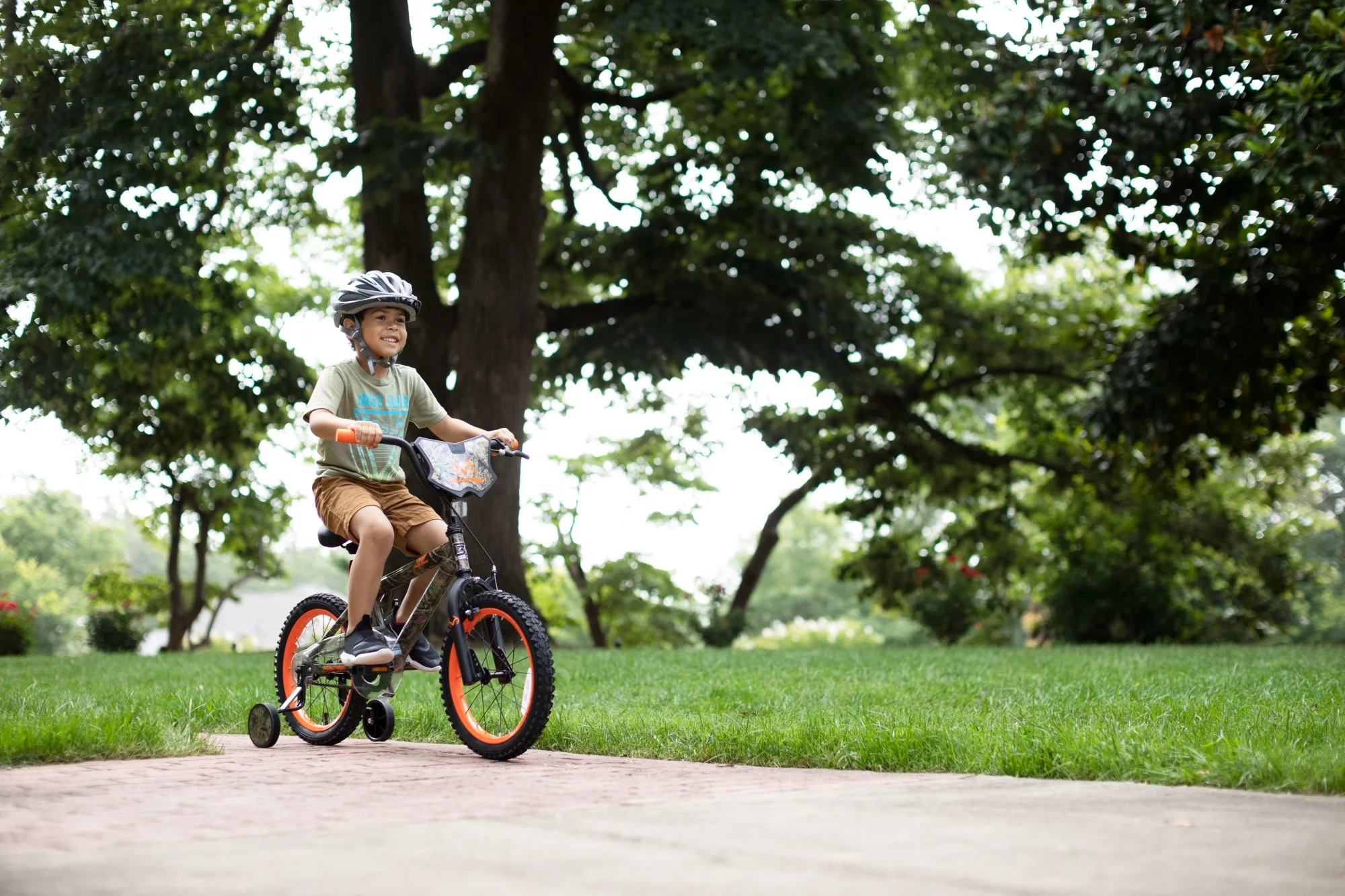 Dynacraft Realtree 16-Inch Boys BMX Bike For Age 5-7 Years - Womvr