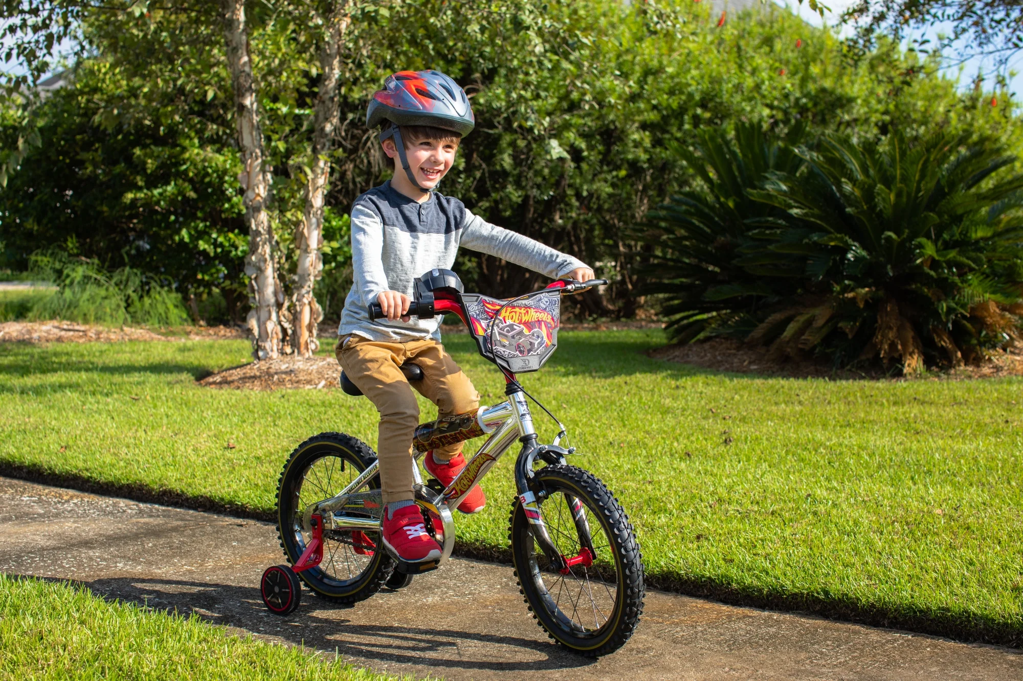Dynacraft Hot Wheels 16-Inch BMX Bike For Age 5-7 Years - Womvr