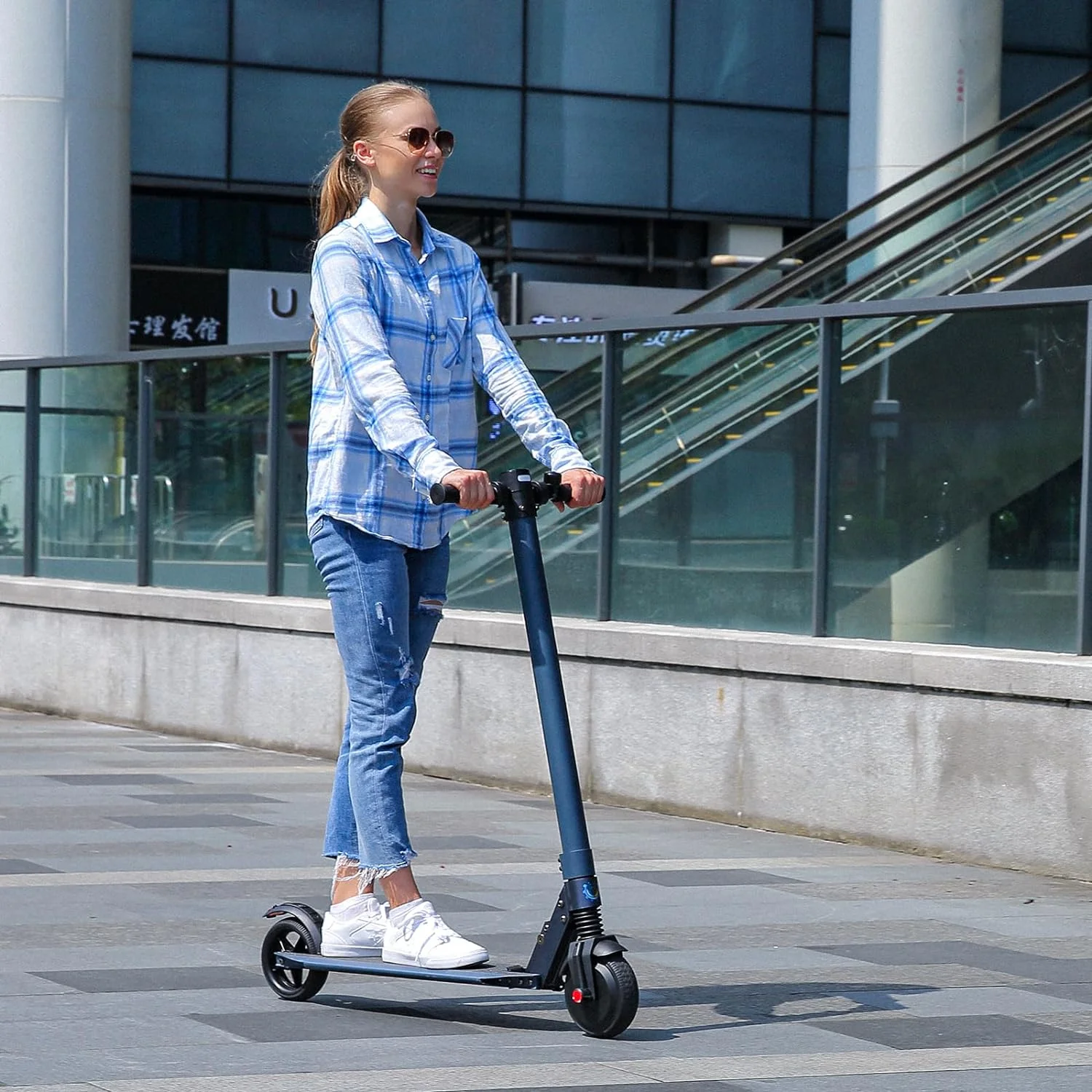 Caroma Electric Scooter for Adults, 20 Mph & 25 Miles Range, 10