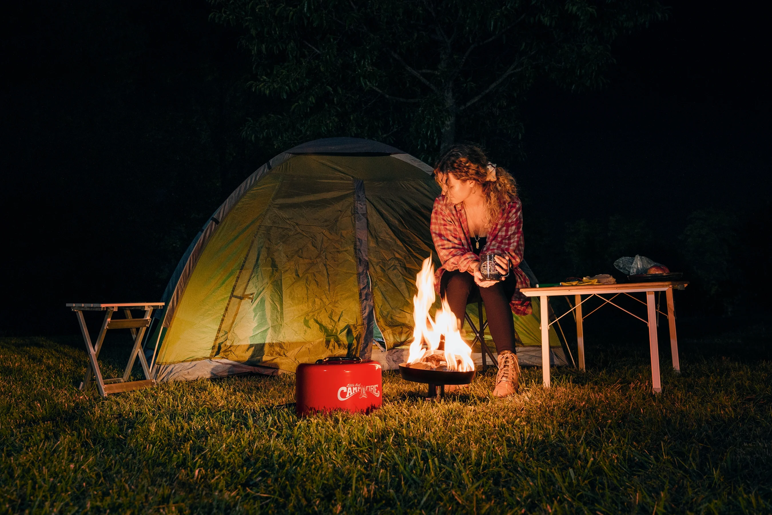 Camco 58035 Big Red Campfire, Approved for RV Campgrounds, Includes 10-Foot Propane Hose - Womvr