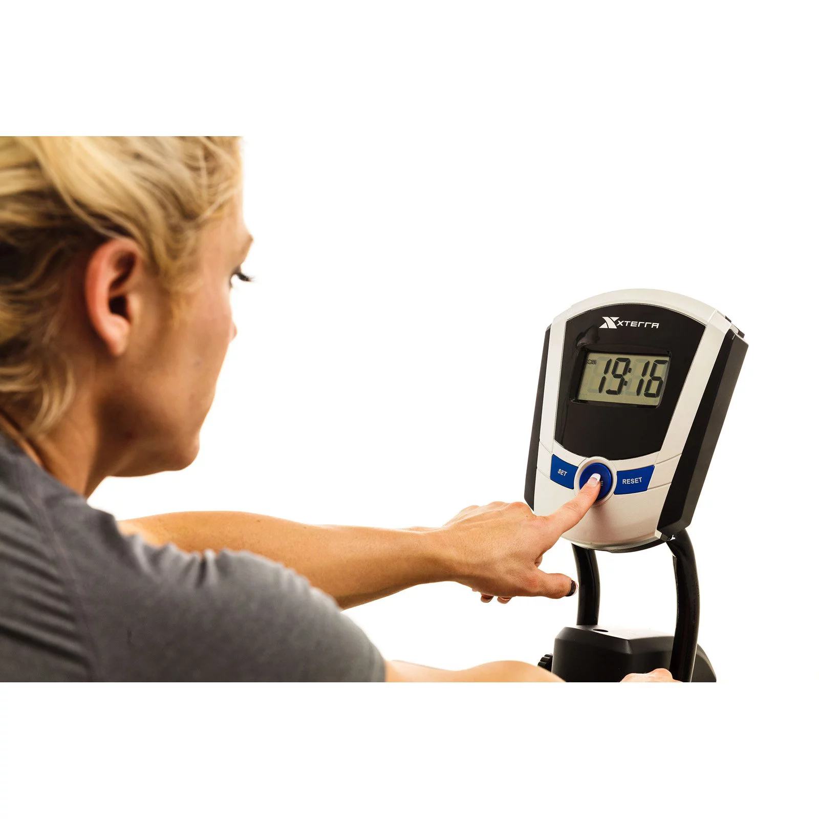 XTERRA Fitness ERG200 Folding Rowing Machine with 8 Magnetic Resistance Levels - Womvr