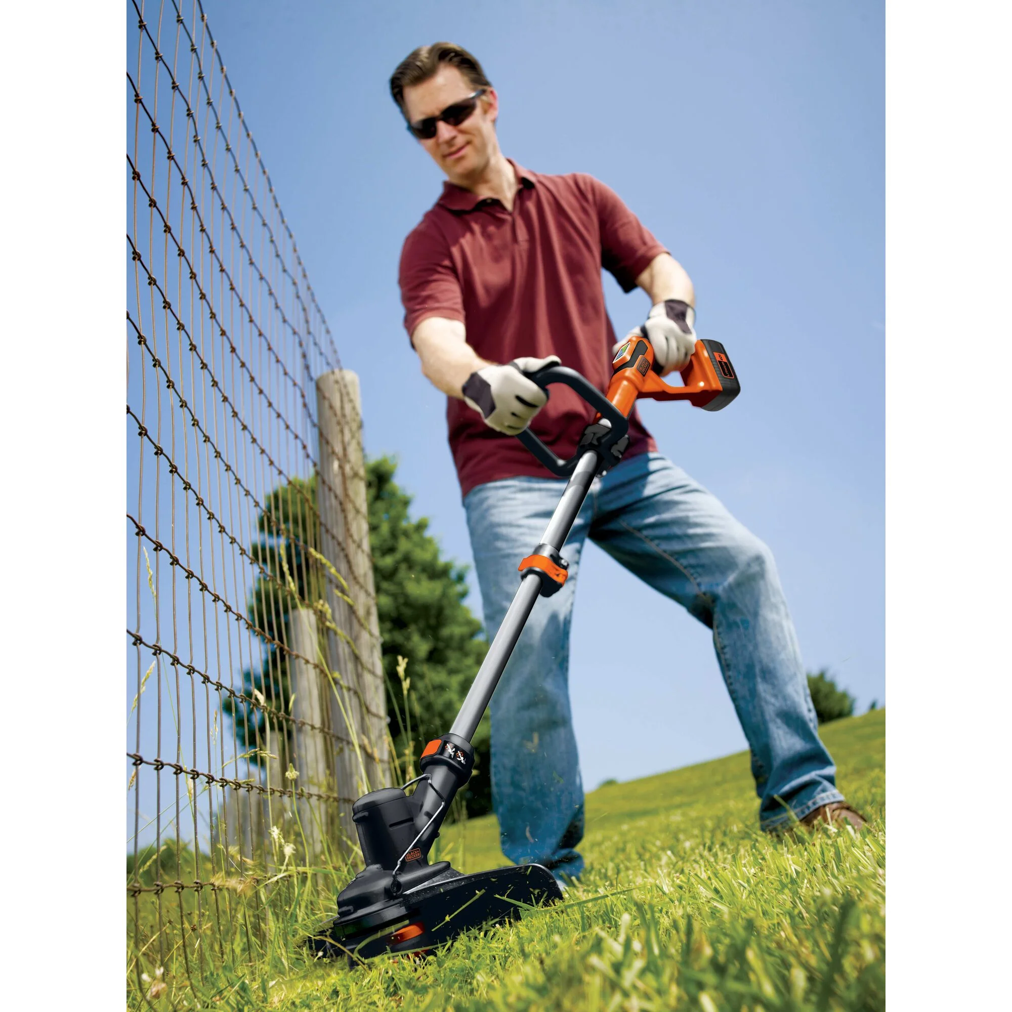 BLACK+DECKER LST136 40V MAX* Lithium High Performance String Trimmer with Power Command - Womvr