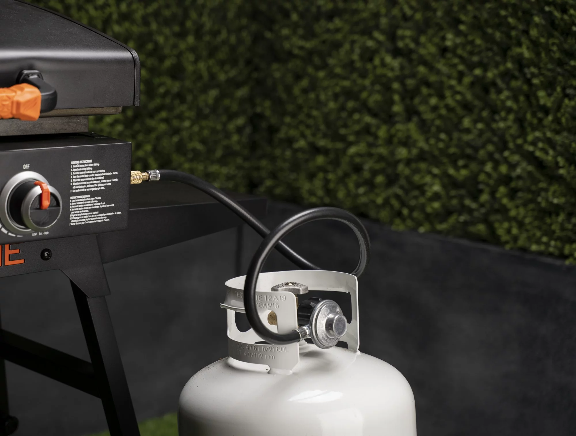 Blackstone 3 ft Rubber Propane Griddle Adapter Hose Tool with Regulator, 1-Piece - Womvr