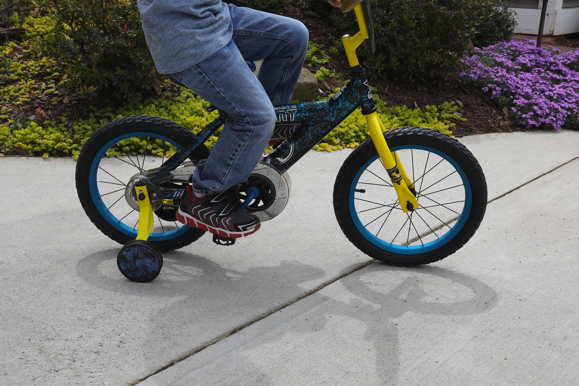 Dynacraft Jurassic World 16-Inch BMX Bike For Age 5-7 Years - Womvr