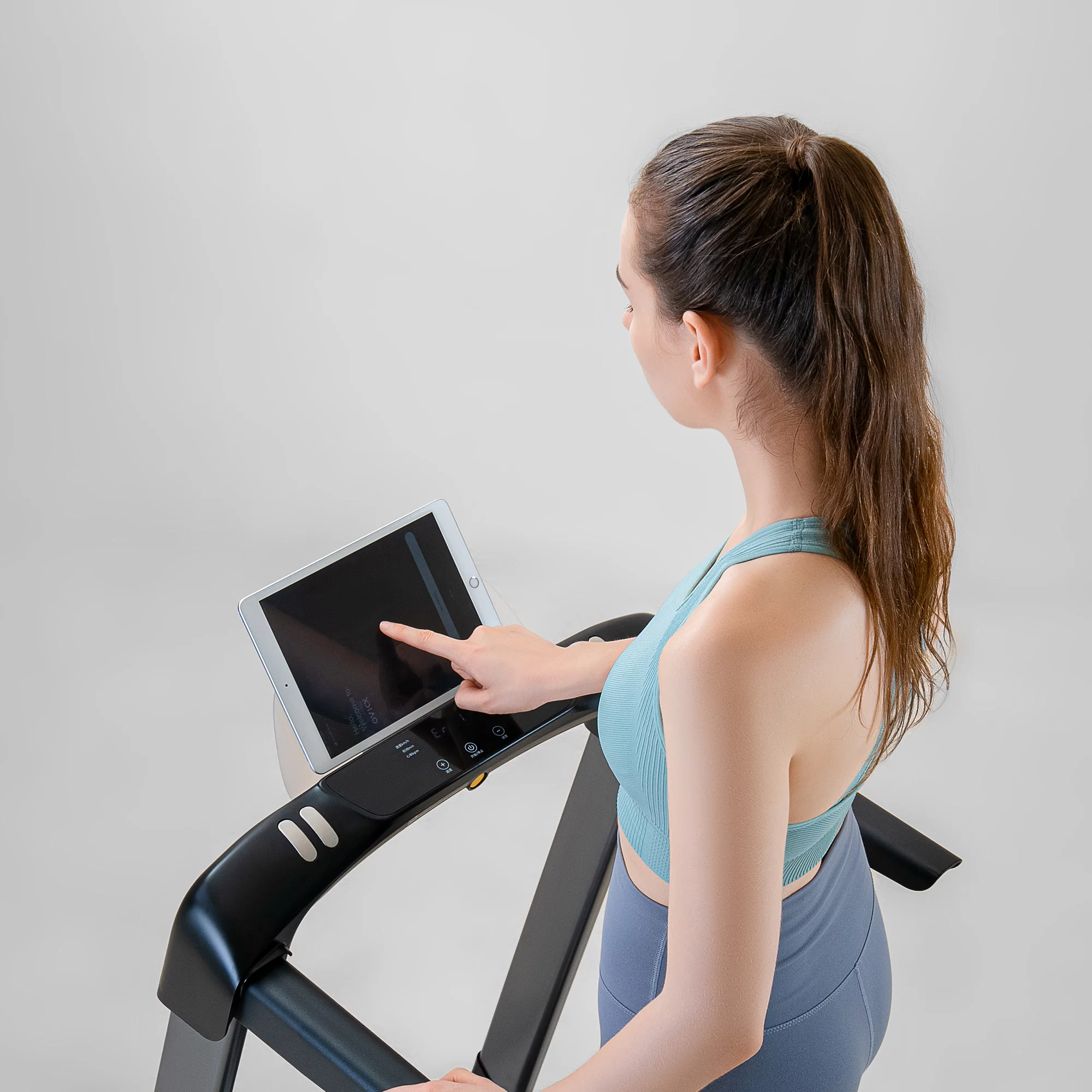 OVICX Portable Folding Flex Treadmill w/ Bluetooth & Fitness Tracking App - Womvr