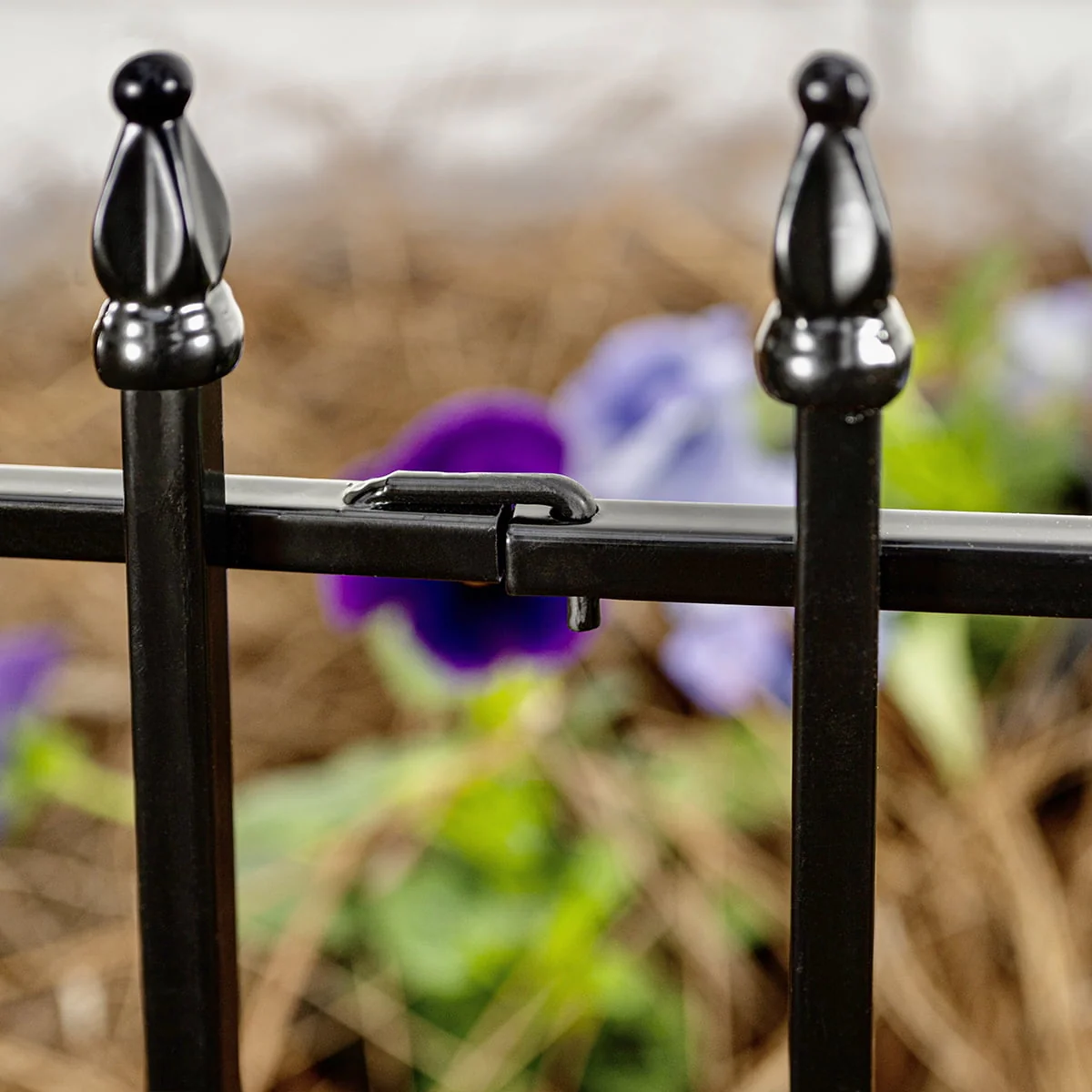 Expert Gardener Empire Black Powder Coated Steel Garden Border 22.5 inches W x 18 inches H - Womvr