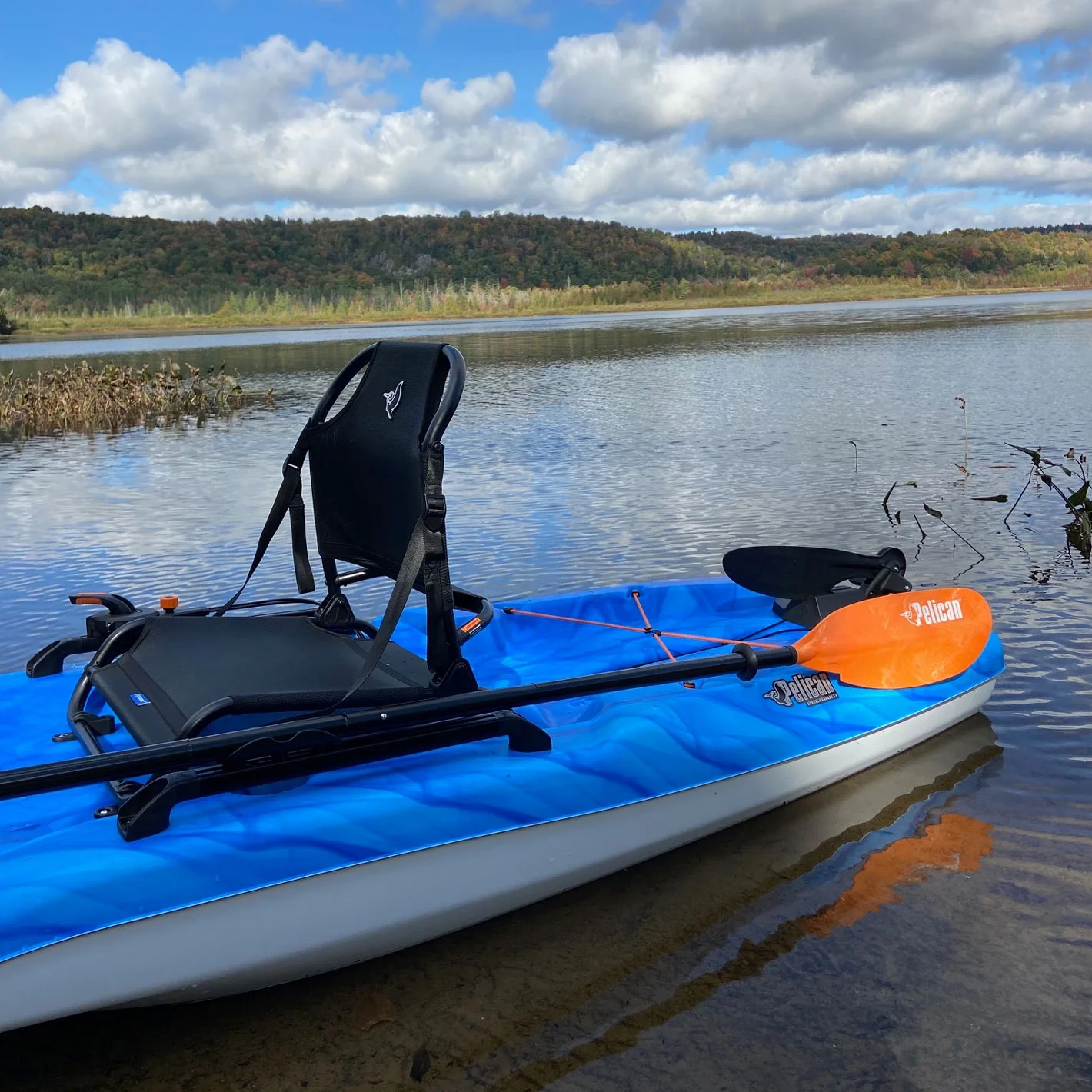 Pelican - Getaway 100 HDII - Sit-on-Top Recreational Pedal Kayak - 10 ft - Vapor Deep Blue/White - Womvr