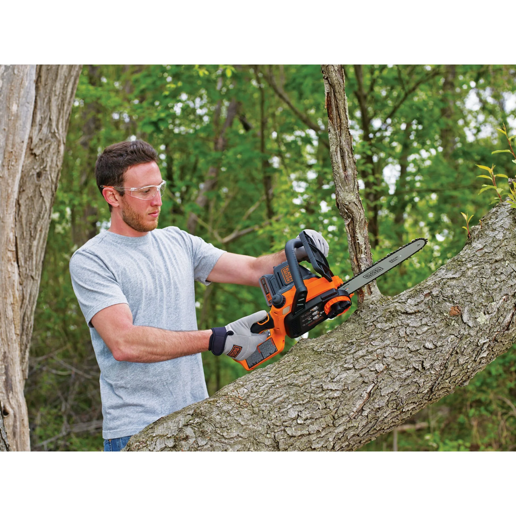 BLACK+DECKER LCS1020 20V MAX Lithium 10 in. Chainsaw - Womvr