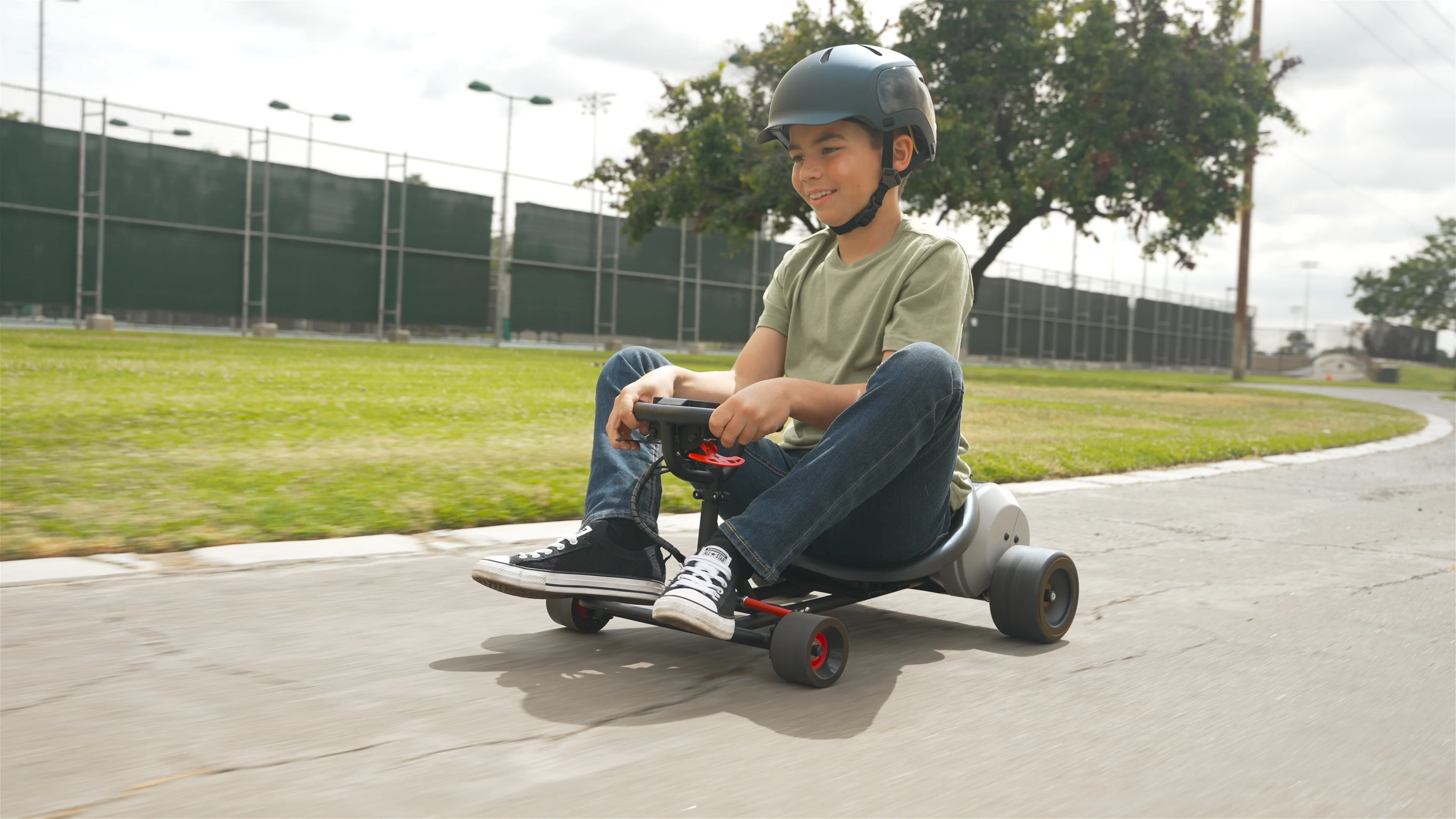 Razor Ground Force Rad Rod –24V Electric Powered Pocket Go-Kart for Ages 6+ - Womvr