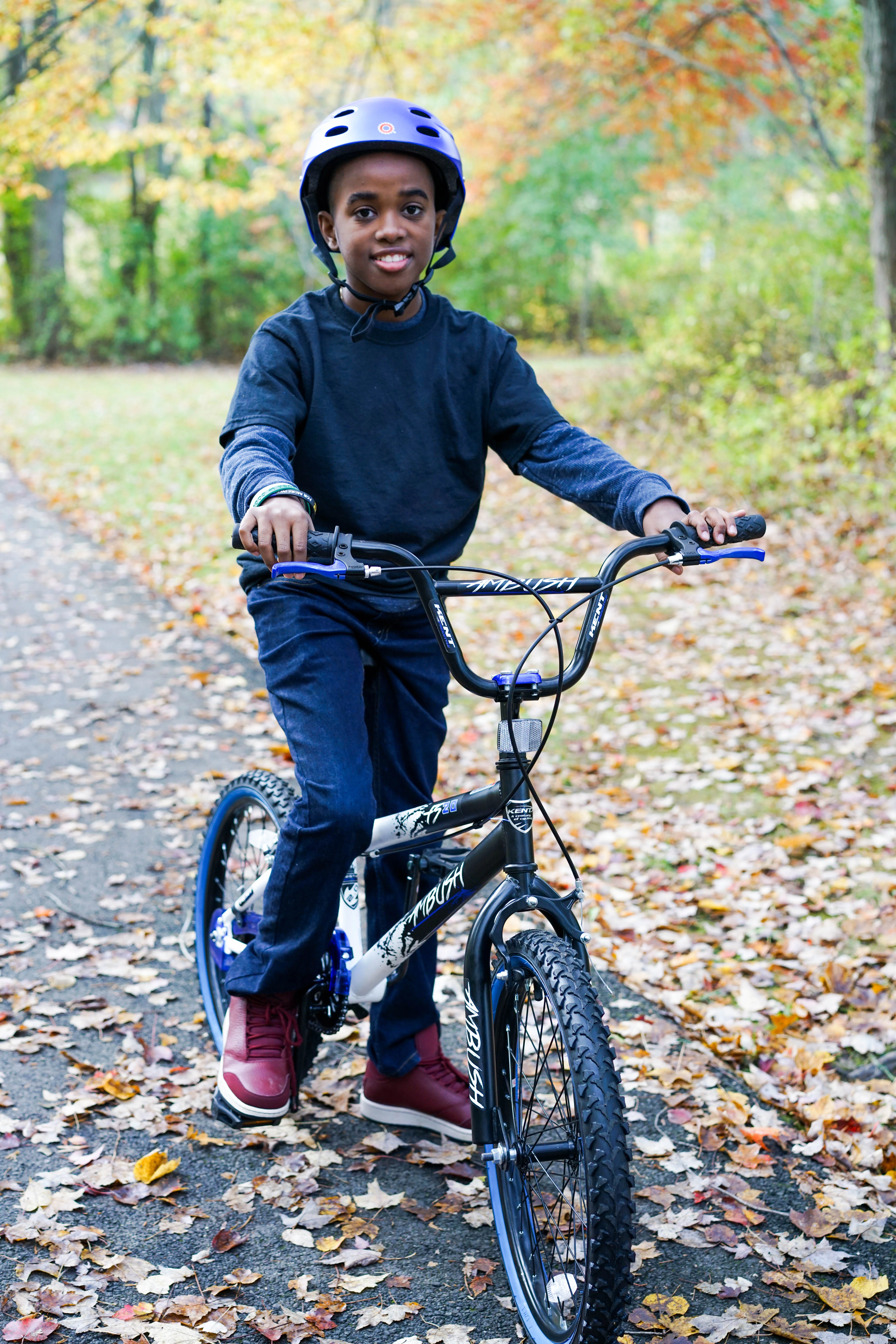 Kent 20 In. Ambush Boy's BMX Bike, Black with Blue and white accents - Womvr
