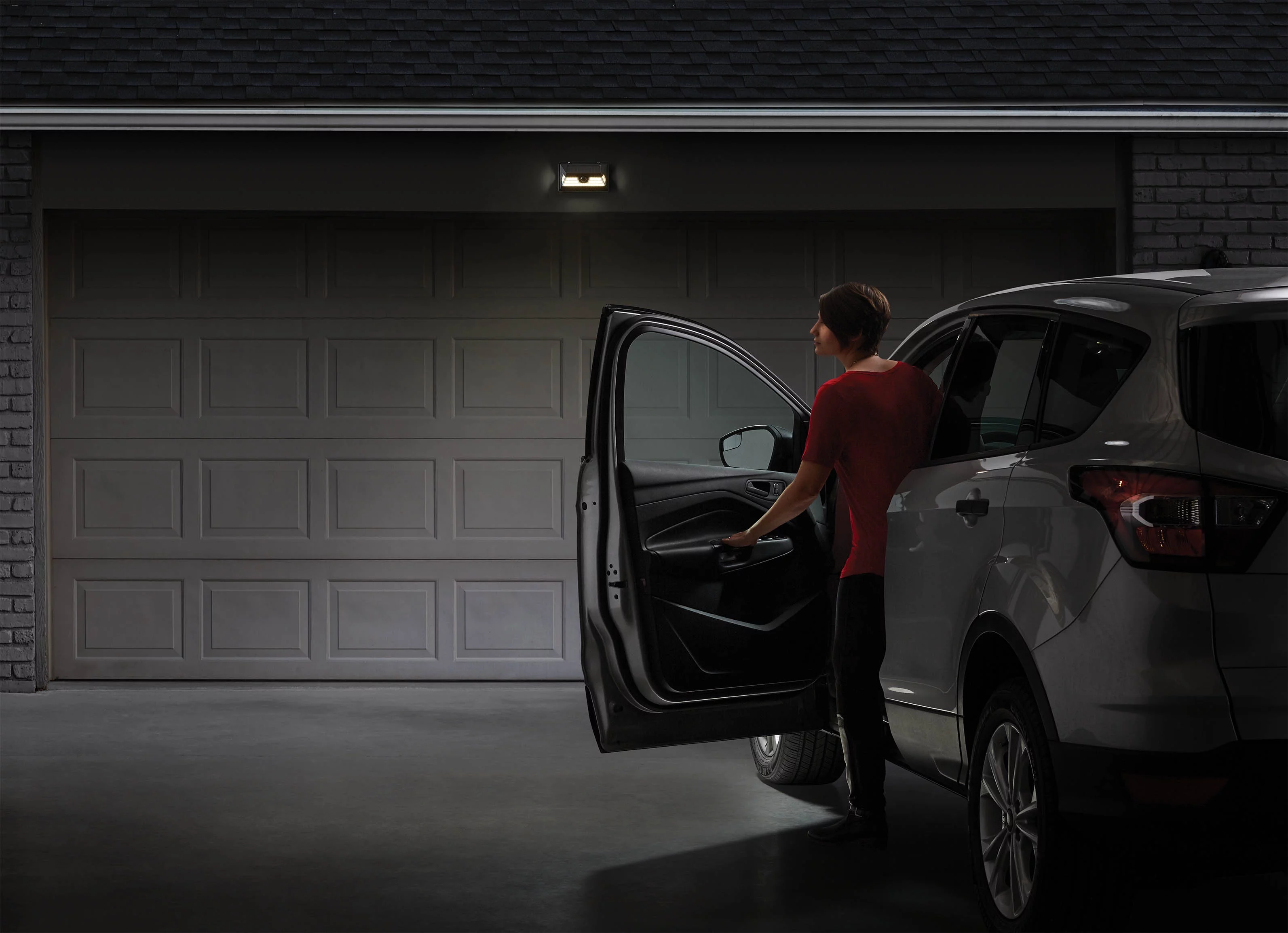 Hyper Tough Solar Outdoor Motion LED Security Light with Linkable Technology, 800 Lumens, 2 Pack - Womvr