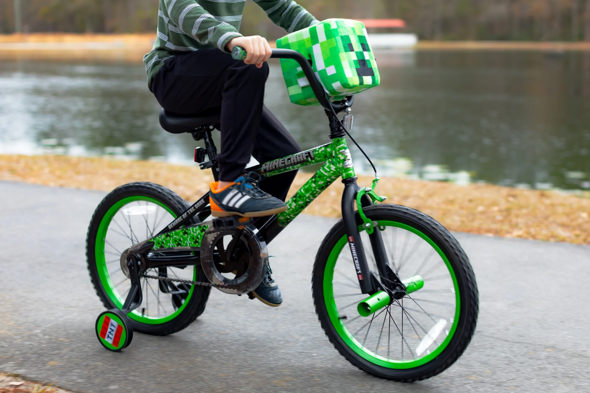 Dynacraft Minecraft 18-Inch Unisex BMX Bike for Child 6-9 Years - Womvr