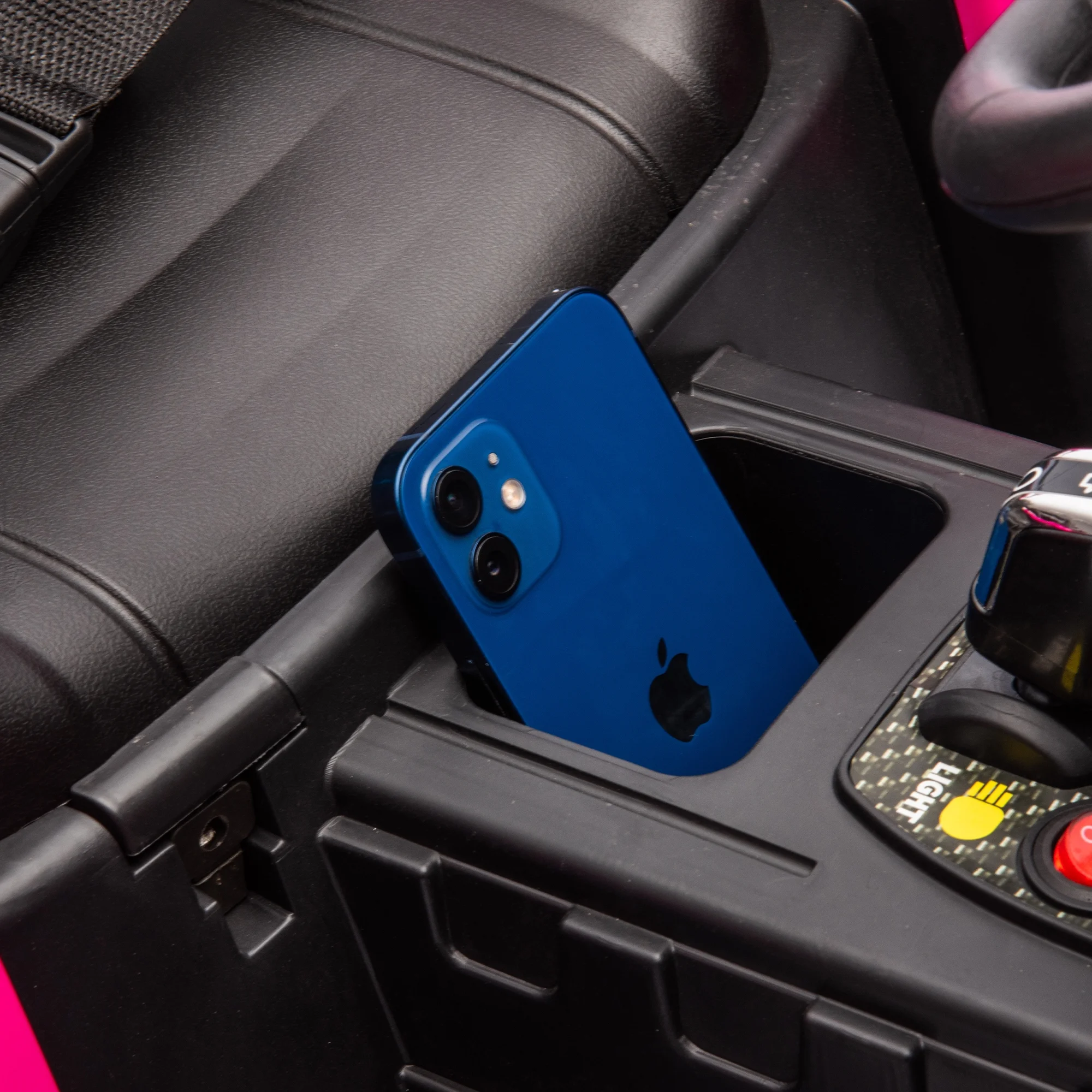 HNH 24V Ride on Toy,Kids Ride On Tractor with Trailer & Remote,Electric Car Toy with Bluetooth - Womvr