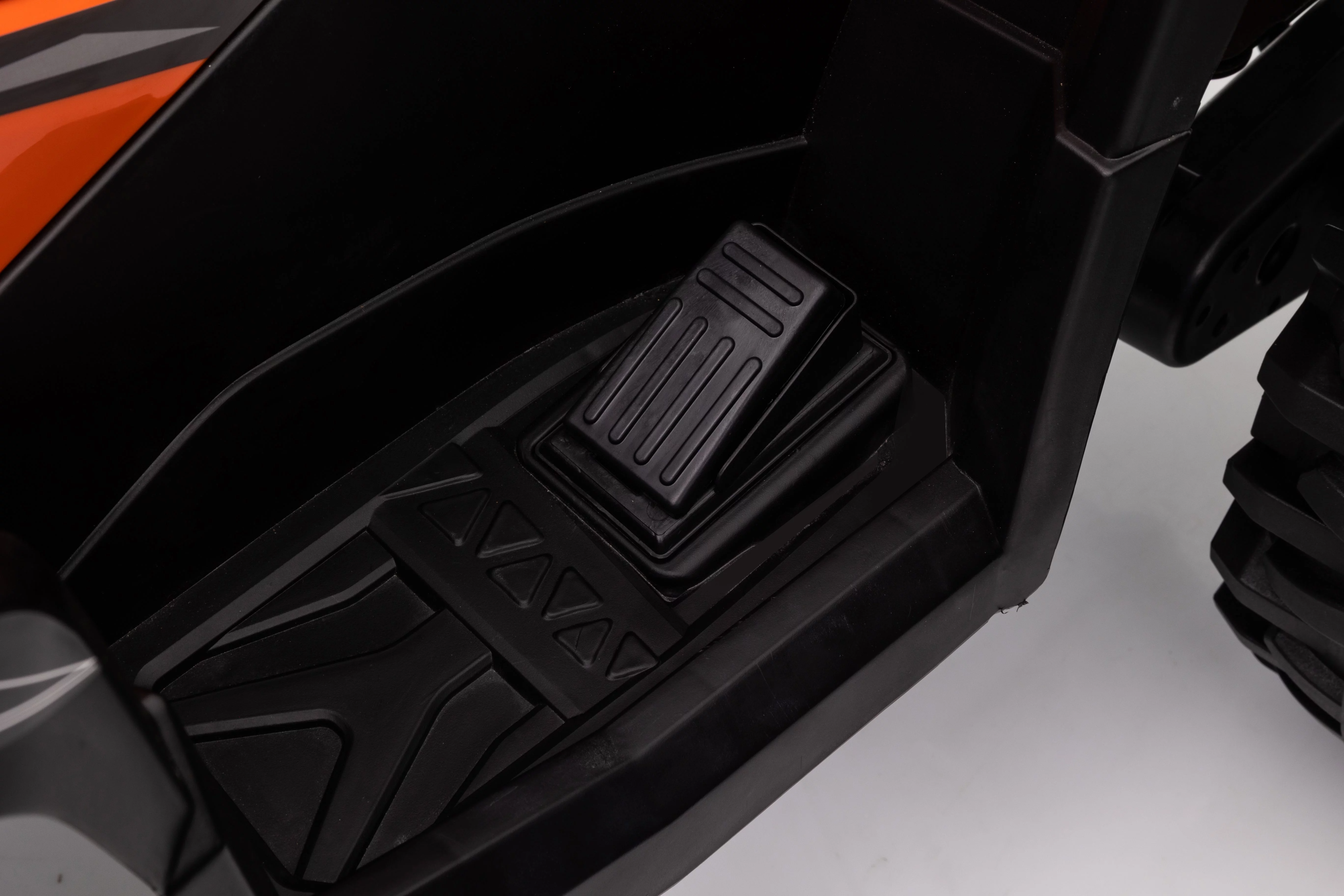 4x4 Kids Ride on ATV, 2 Seater 24 Volt Ride on Toys, 800W 4-Wheeler Quad Car for Big Kids, Black - Womvr