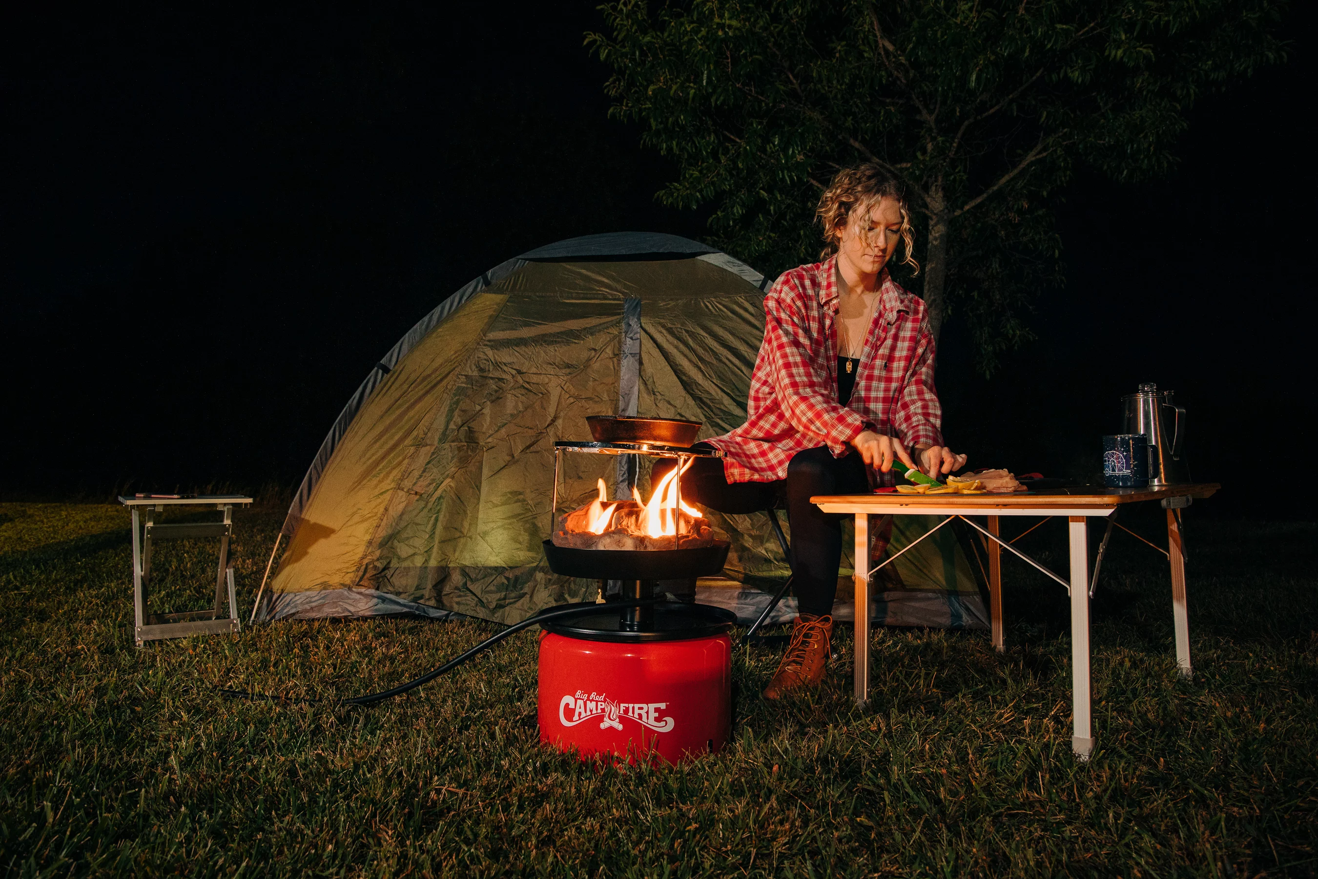 Camco 58035 Big Red Campfire, Approved for RV Campgrounds, Includes 10-Foot Propane Hose - Womvr